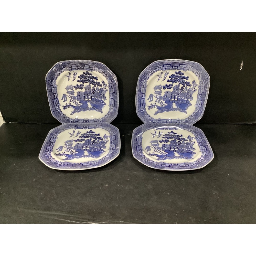 Set of 4 Johnson Bros Blue Willow Square Salad Plates 7.75" Porcelain~England